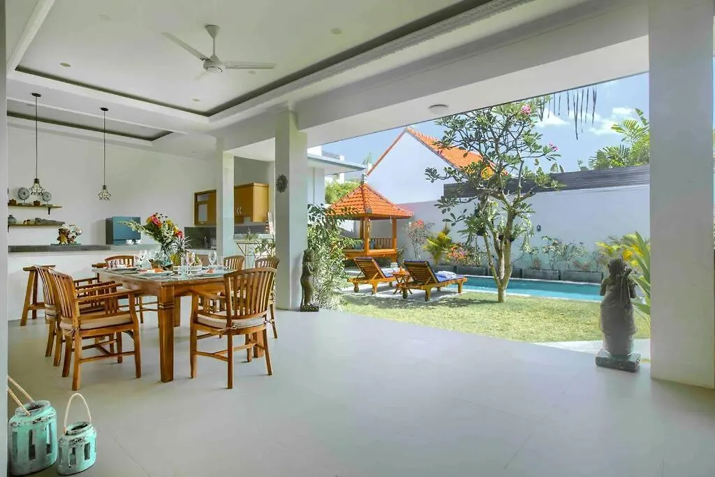 Villa Bendida Private Gateway Central Seminyak Indonesia