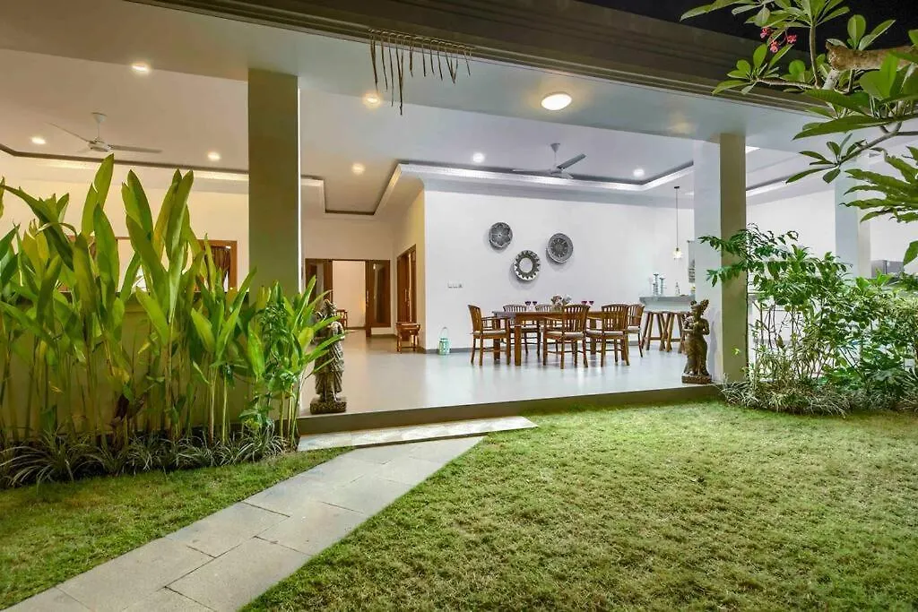 Villa Bendida Private Gateway Central Seminyak Indonesia