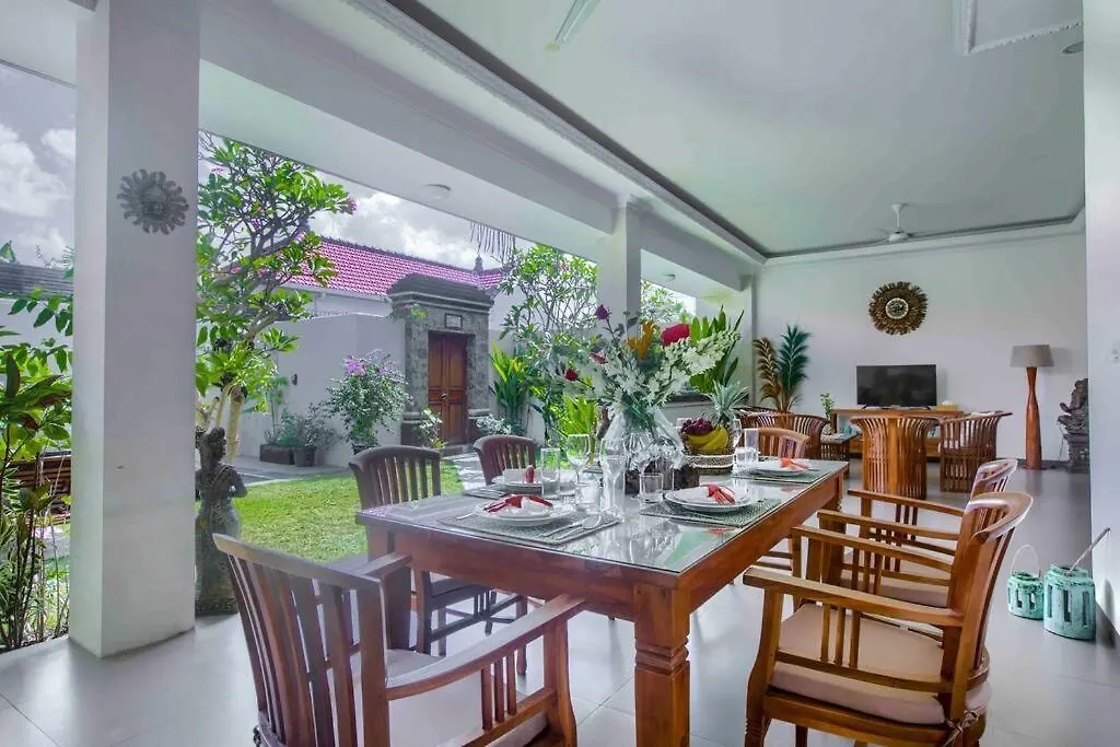 Villa Bendida Private Gateway Central Seminyak